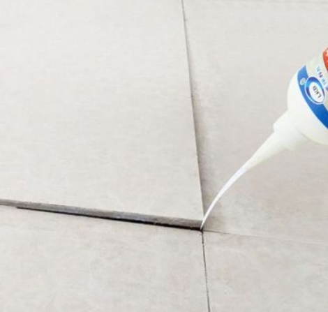 云霄瓷砖空鼓维修公司分享卫生间瓷砖脱落的原因可能有以下几点